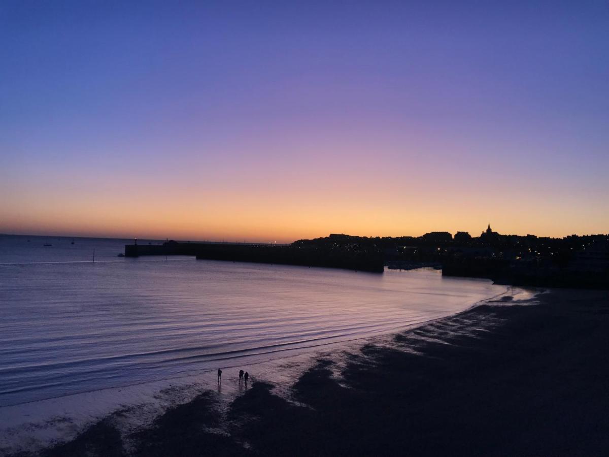 Front De Mer Vue Exceptionnelle Granville Bagian luar foto